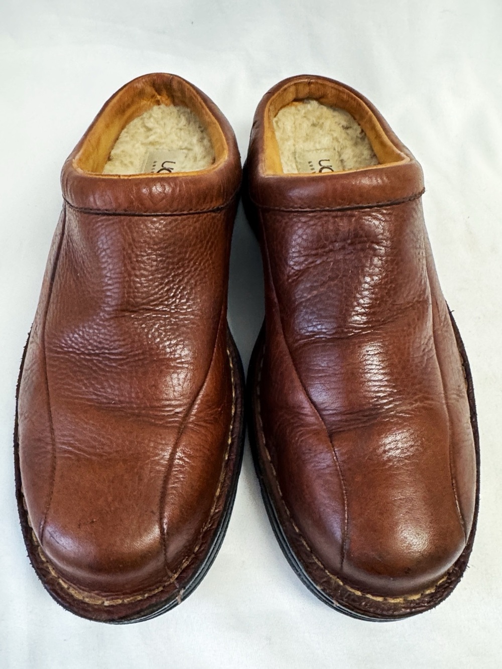 UGG Australia Brown Leather mule clogs with faux Fur lining Size 8.5